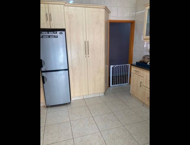 3 BEDROOM HOUSE FOR SALE IN HOMESTEAD